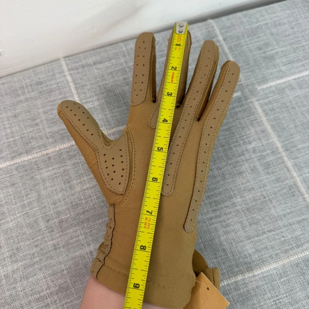 Isotoner Warm Ups by Aris One‎ Size Driving Gloves Tan Vintage New without tags